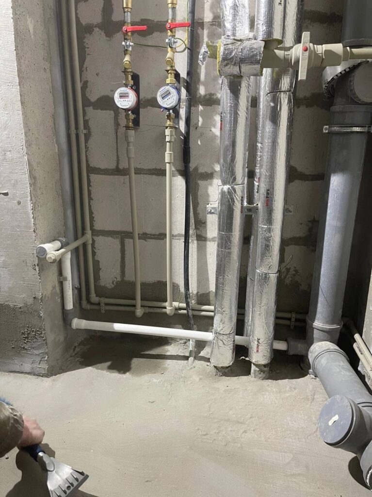 разводка труб водоснабжения в квартире фото 0743