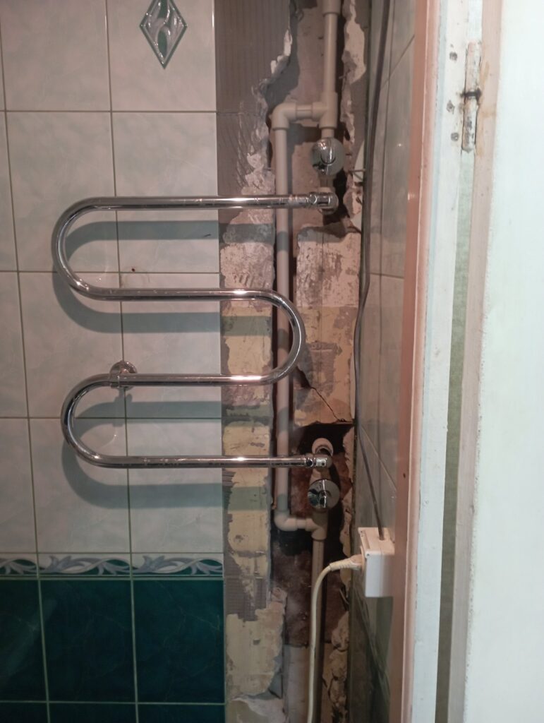 установка полотенцесушителя фото 1014