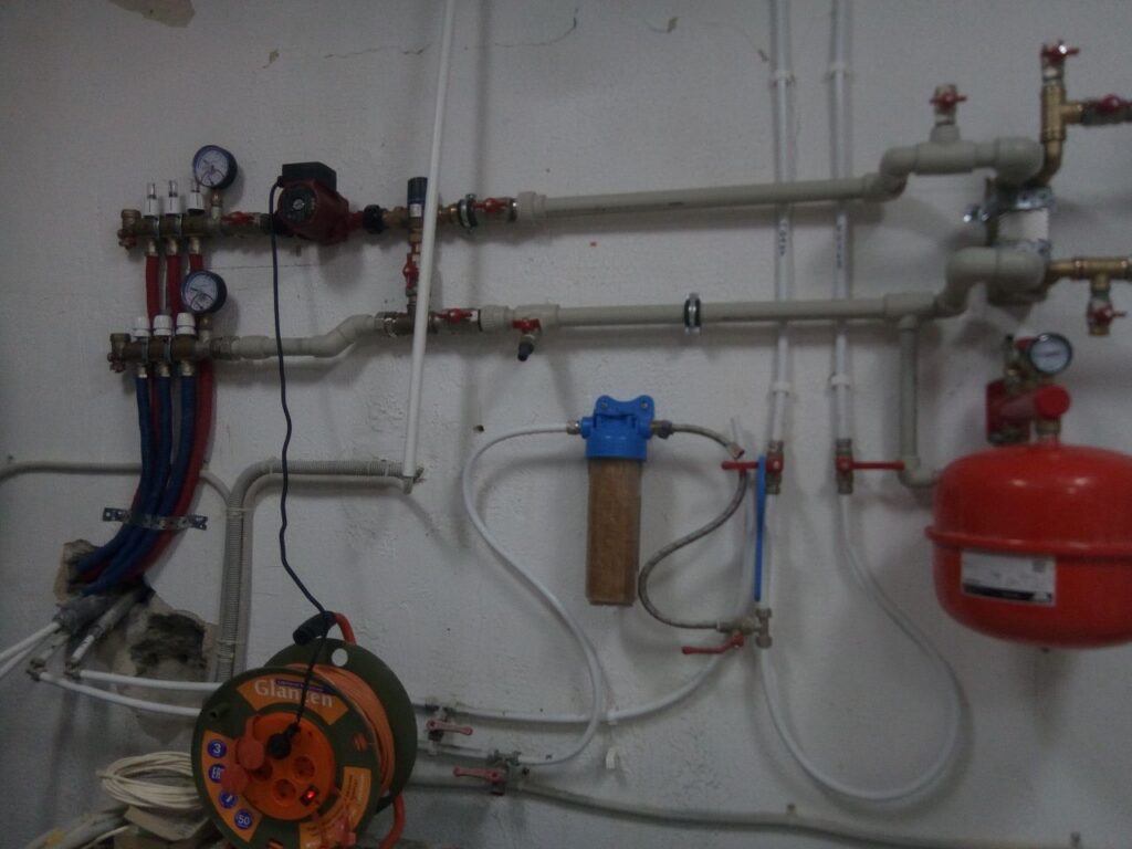 укладка водяного теплого пола санаторий Ружанский фото 0313