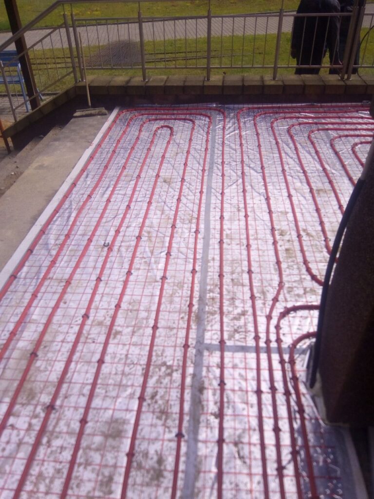 укладка водяного теплого пола санаторий Ружанский фото 0309