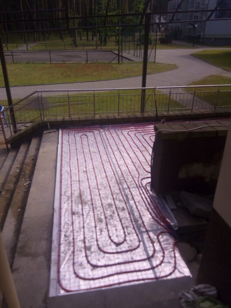 укладка водяного теплого пола санаторий Ружанский фото 0310