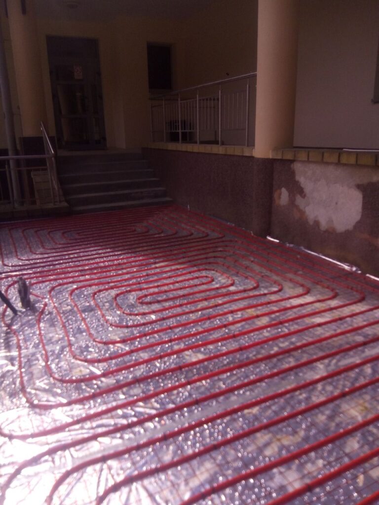 укладка водяного теплого пола санаторий Ружанский фото 0312