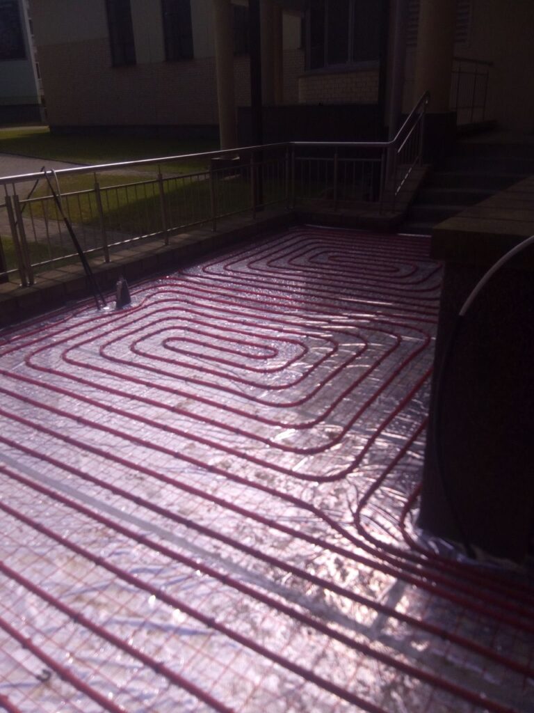 укладка водяного теплого пола санаторий Ружанский фото 0312